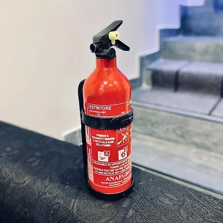 Residenza Toraldo * Rome